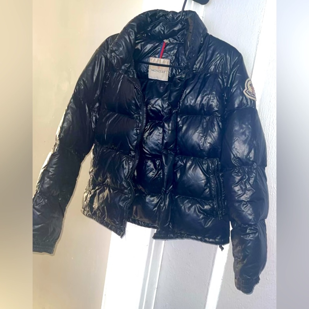 Moncler Classic puffer jacket